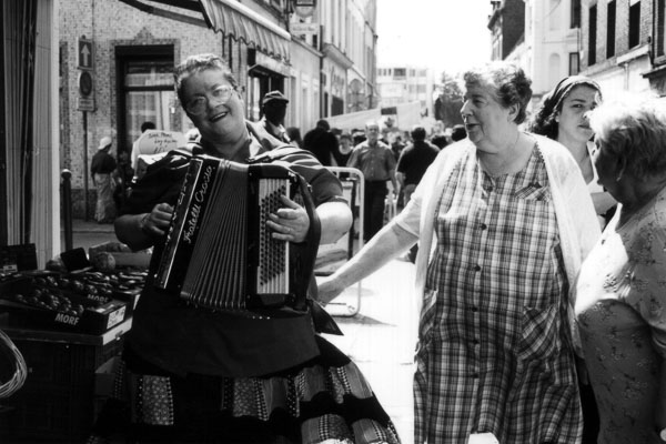 People enjoying the festival La Louche d'Or